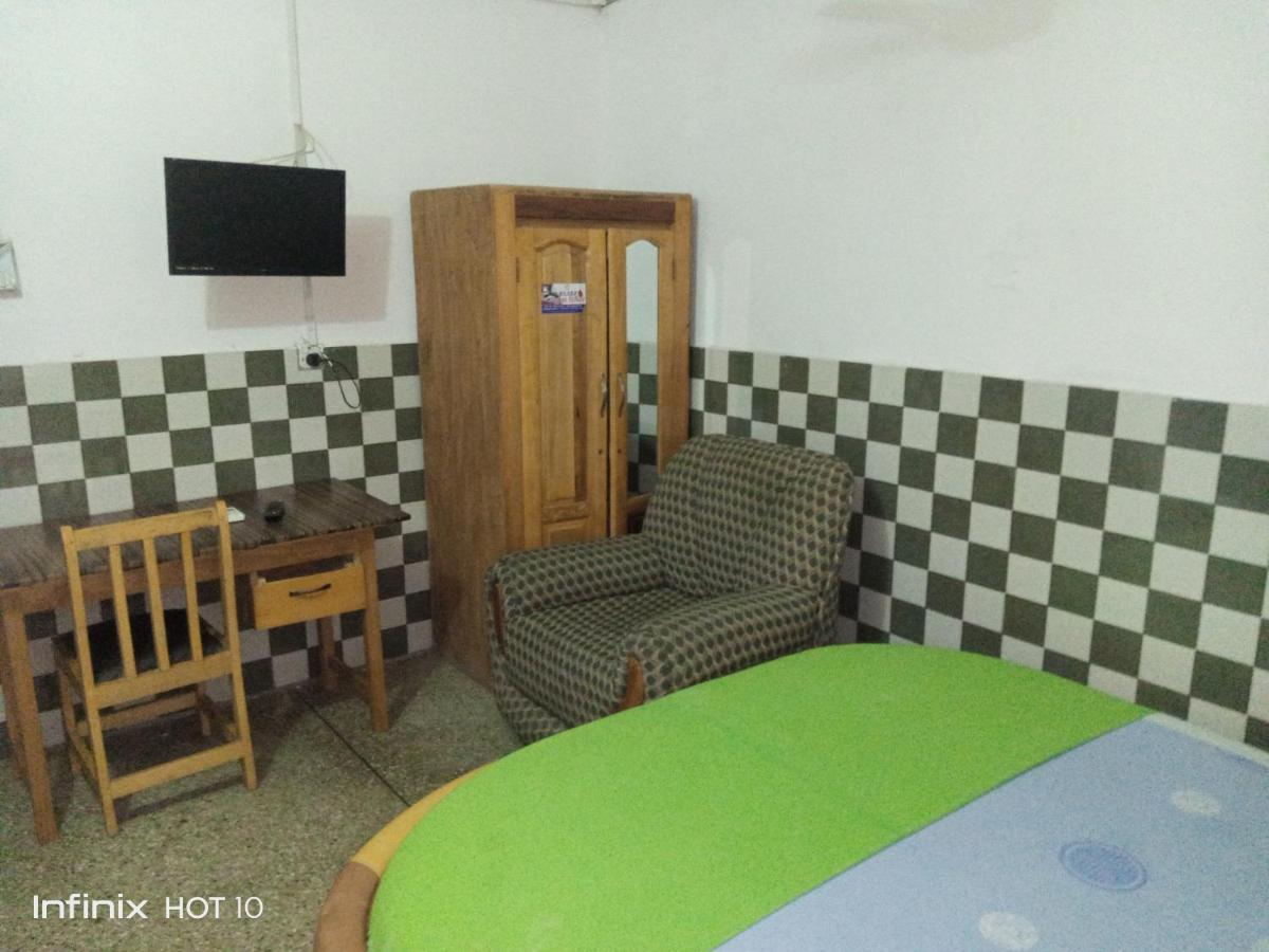 Elizz Guest House Janman 外观 照片