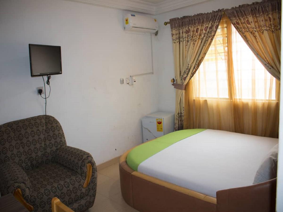 Elizz Guest House Janman 外观 照片