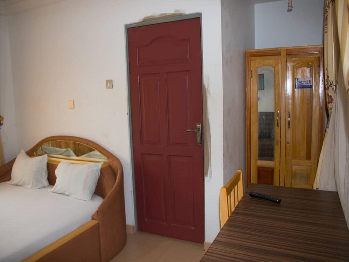 Elizz Guest House Janman 外观 照片
