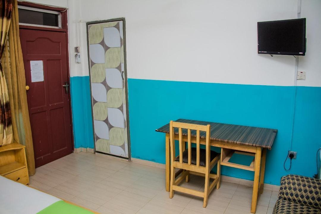 Elizz Guest House Janman 外观 照片