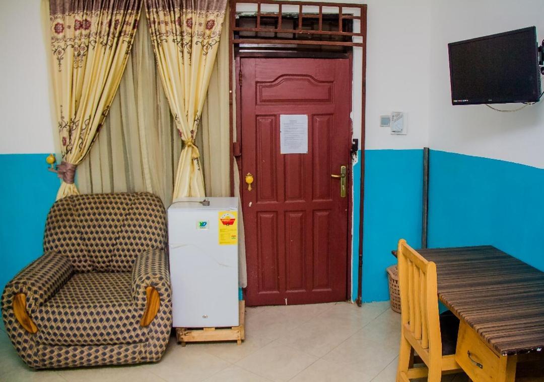 Elizz Guest House Janman 外观 照片